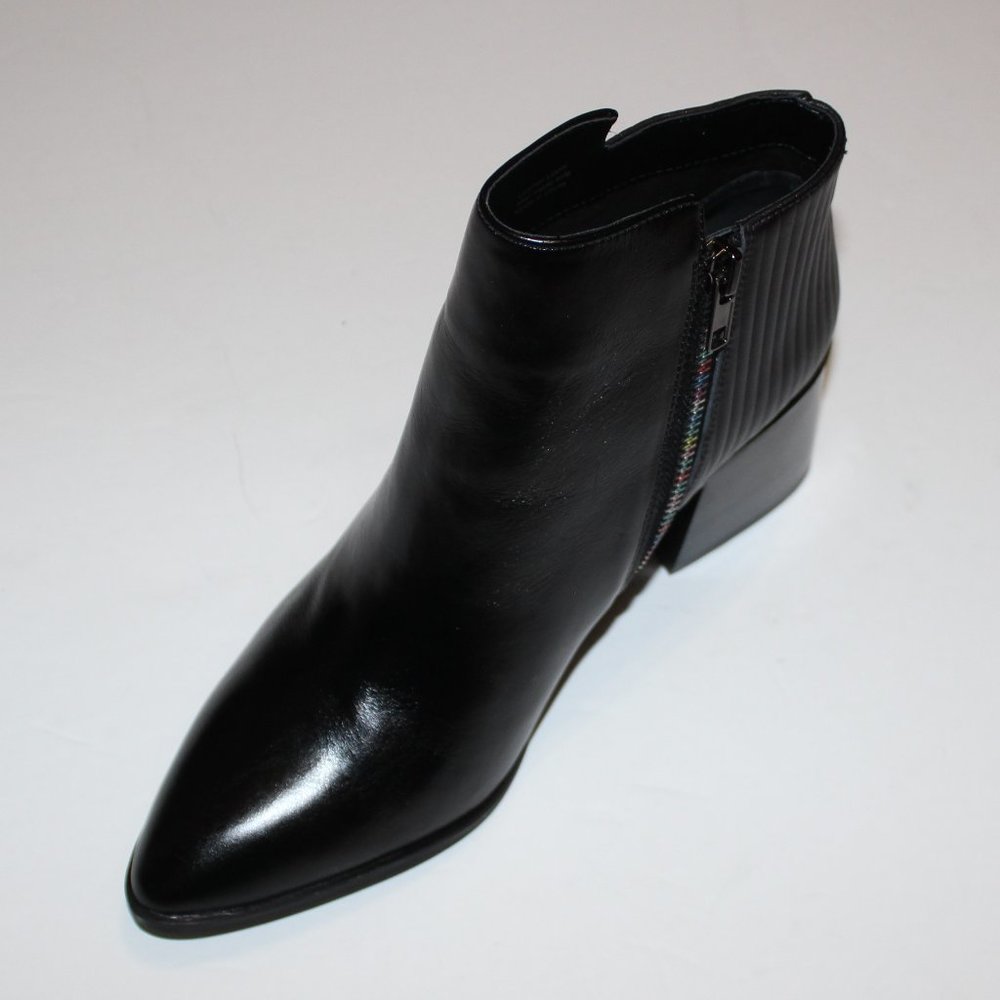 ZAC POSEN TANESHA BLACK LEATHER BOOTIE US 9